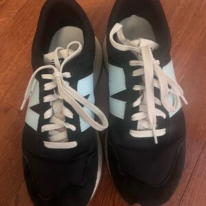 New Balance Classic 237 Women’s Sneakers 
Black suede Size 9